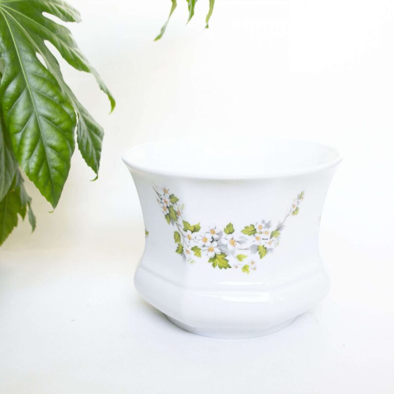Vintage bloempot groot bloemen