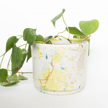 Bloempot marble upcycled geel