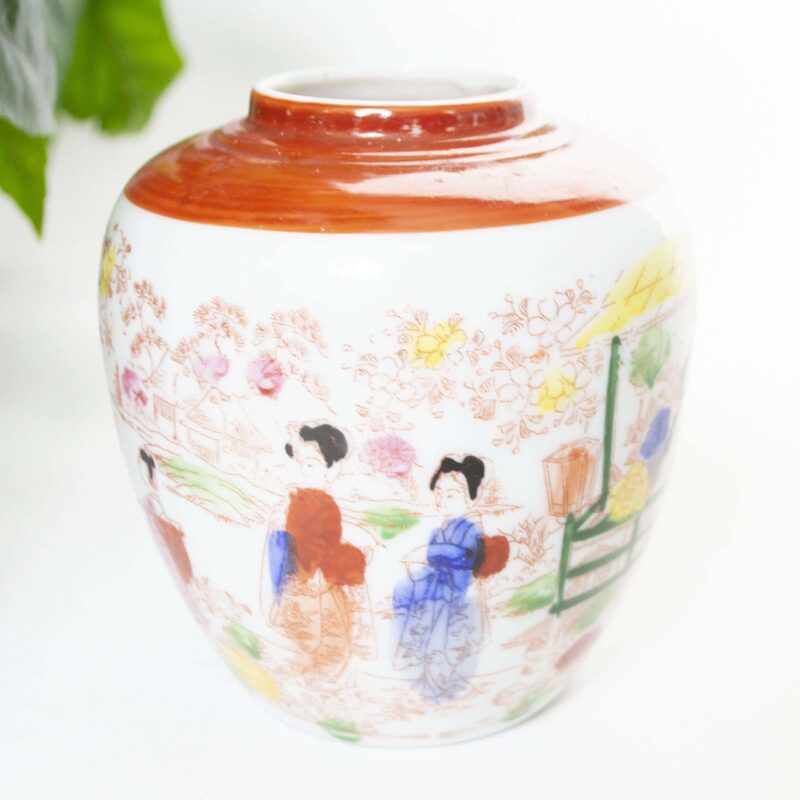 Vintage oosters vaasje rood