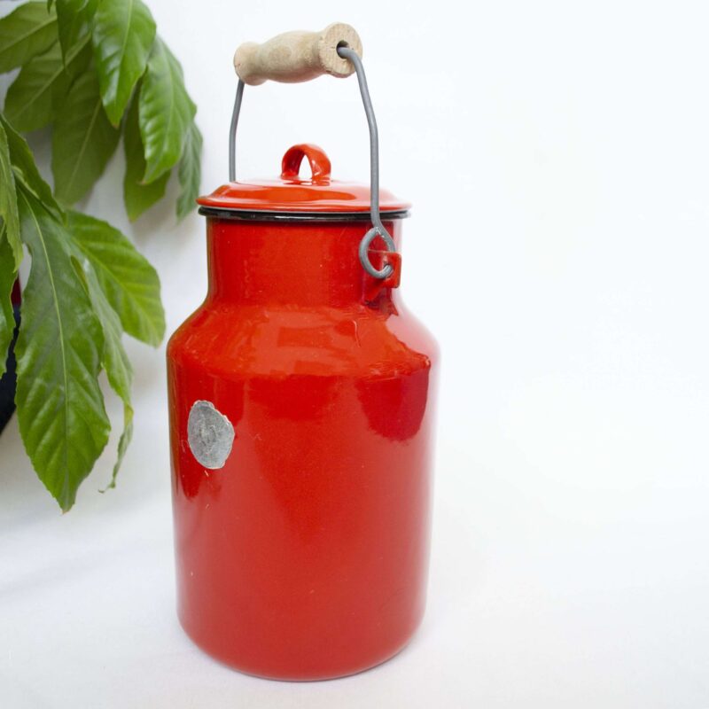 Vintage emaille melkbus rood