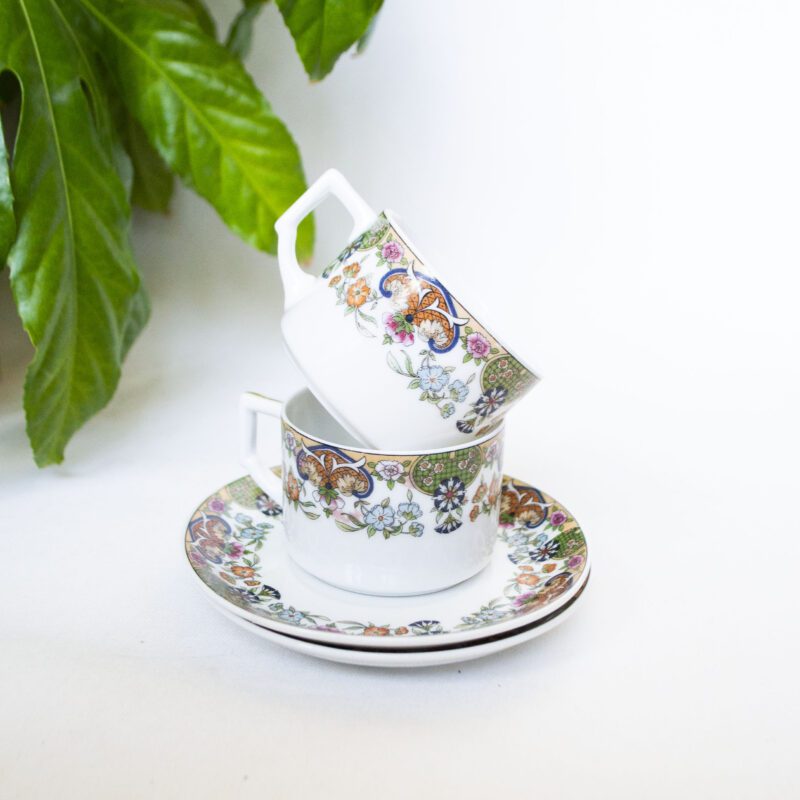 Vintage kop en schotel set bloem