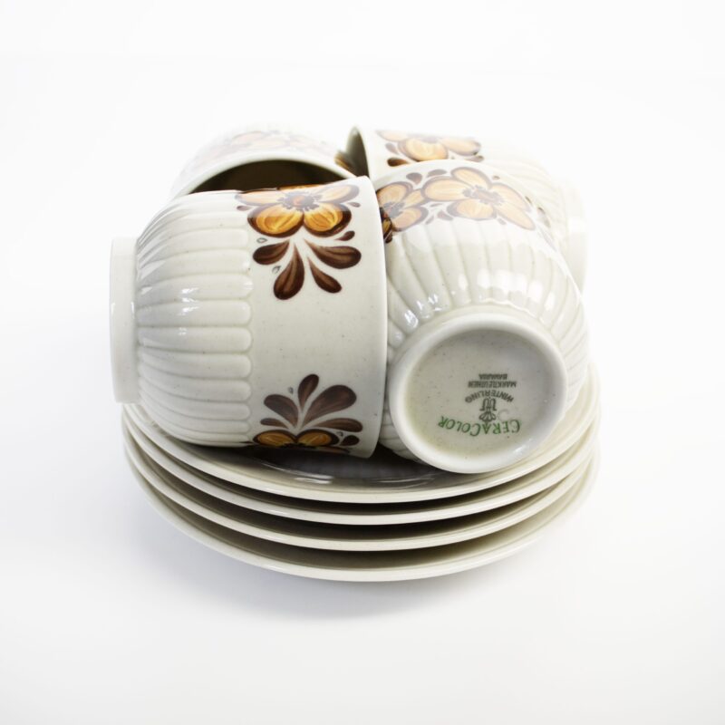 Vintage kop en schotel set bloemen