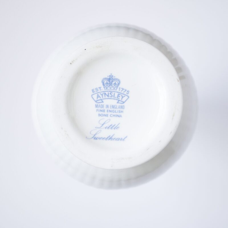 Vintage vaasje bloemen Aynsley