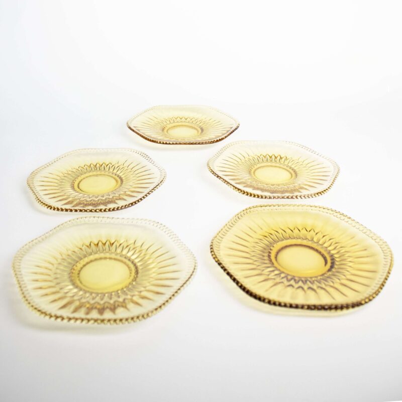 Vintage gebaksbordenset met taartschaal