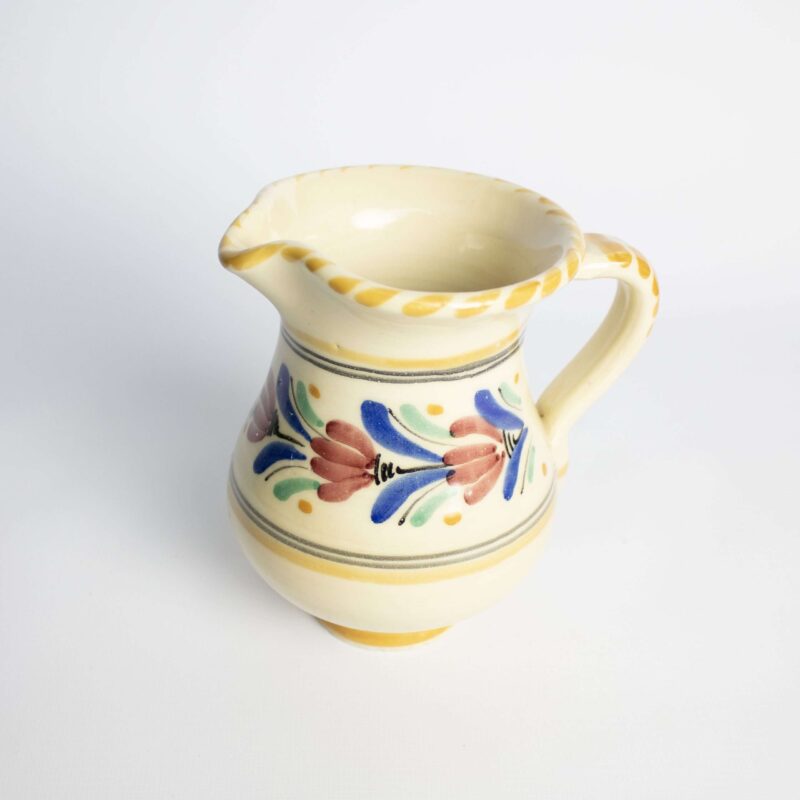 Vintage schenkkan pastel